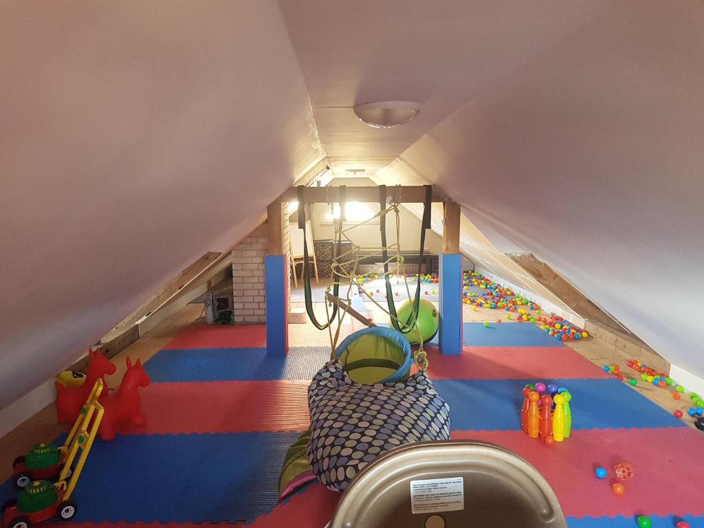 Vila na Skalce room 2